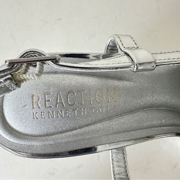 NEW Kenneth Cole Reaction Maggie Silver Kitten Heels Women's Slingback Sz 7M - Picture 9 of 13